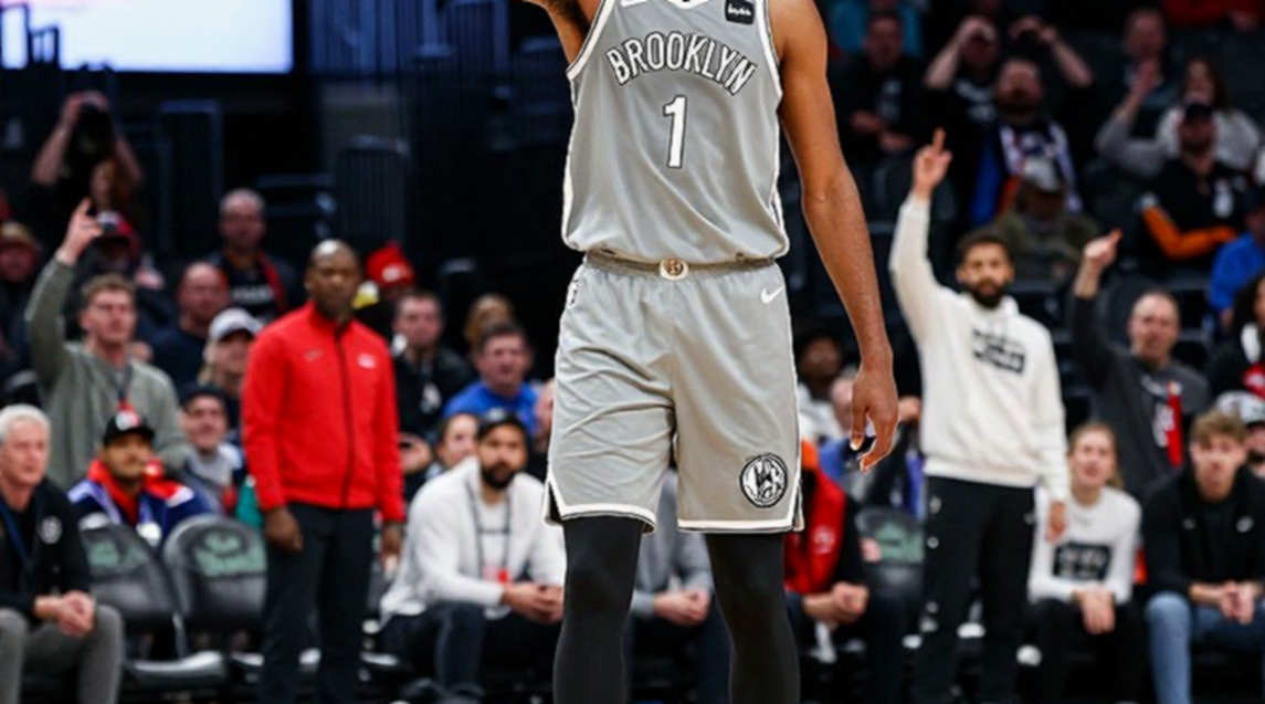 PAOK hạ Panathinaikos tại Siêu Cúp Hy Lạp: 18.000 khán giả, 3 rebound của Francisco và khoảng trống nơi bảng rổ